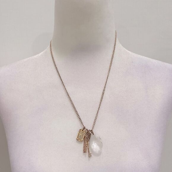 Guess Rose Gold Tone Charm Necklace Adjustable Length - Picture 1 of 9